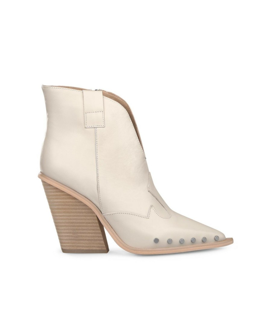 Ankle Boots | Alma En Pena Ankle Boot With Studs Toe Cap